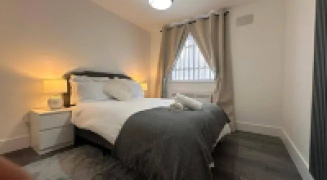 Apartment - Sleeps 6 - City Base - District Line