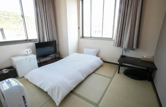 御坊站前綠山飯店