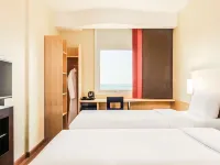 Ibis Yanbu Saudi Arabia Hotels near OOmtech (computer ,laptop sales & service)