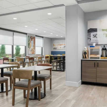 City Express by Marriott Charlotte South End Отели рядом с достопримечательностью «Торговый центр SouthPark»