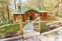 Private Cabin Overlooking Hocking Hills