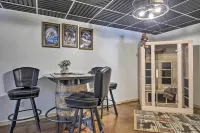 Spacious Hurley Home w/ Game Room Near Lakes - Parkering