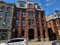 Cameo Hotel and Suites