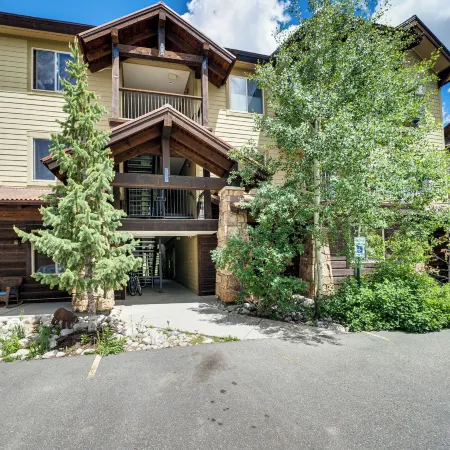 Four-Season Winter Park Condo w/ Pool Access!