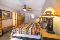 Chalet-Style Retreat on the Green, Close to Bike Trails - Sleeps 8-12