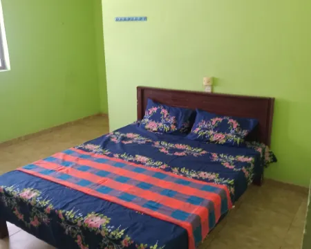 Amaya Hostel and Restaurant Hotels in Dikwella