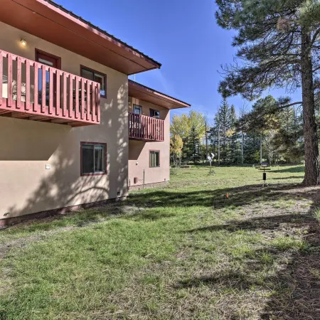 Cozy Pagosa Condo Stunning Mountain and Lake Views!