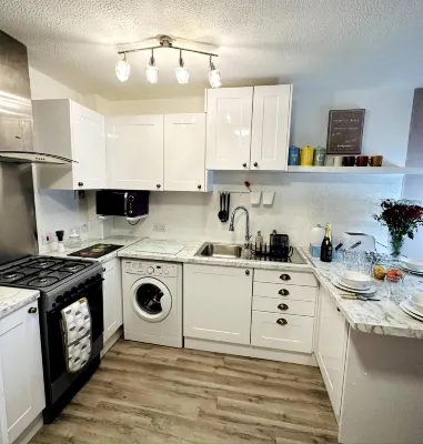 NKN Cosy maisonette Dartford station free parking -  Appartamenti vacanze