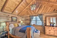 The Lake Place Cabin w/ Golf Cart & Free Kayaks! - 3-Star