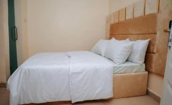 TOVIA HOTEL AND SUITES