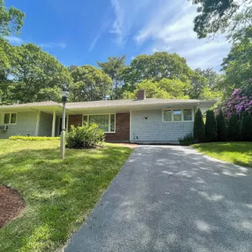 Dowses Beach Pass Included • Private 3Br Osterville Home Near Village