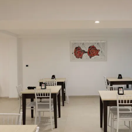 Roomsalentopalace