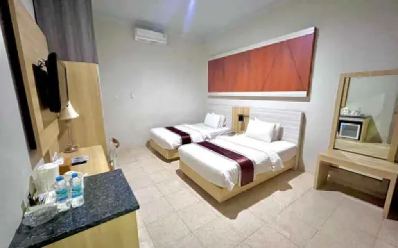 Hotel Metro Bungku Hotels in 