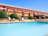 Days Inn by Wyndham Fort Smith - Pools