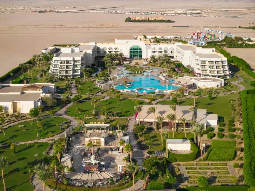Mövenpick Waterpark Resort & Spa Soma Bay