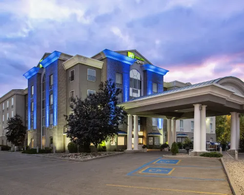 Holiday Inn Express & Suites SASKATOON CENTRE by IHG Hotels in Saskatoon