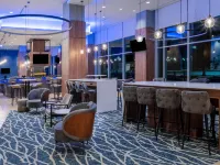 La Quinta Inn & Suites by Wyndham Nashville Downtown/Stadium Hotels near Cumberland Park