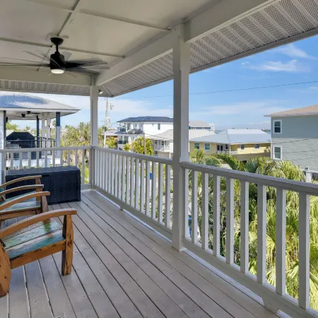 Steps to Ocean and Bay Bradenton Beach Townhome!