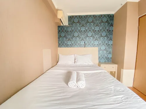 Best Deal 2BR Apartment at Gateway Ahmad Yani Cicadas By Travelio