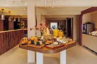Hotel Melba - breakfast