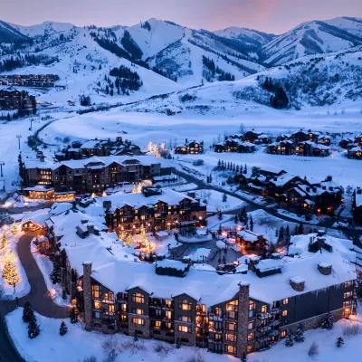 Waldorf Astoria Park City Hotels near Peak 5 Lift