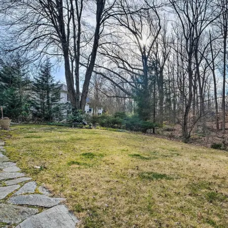 3 Mi to Nih! Spacious Bethesda Apt w/ Yard