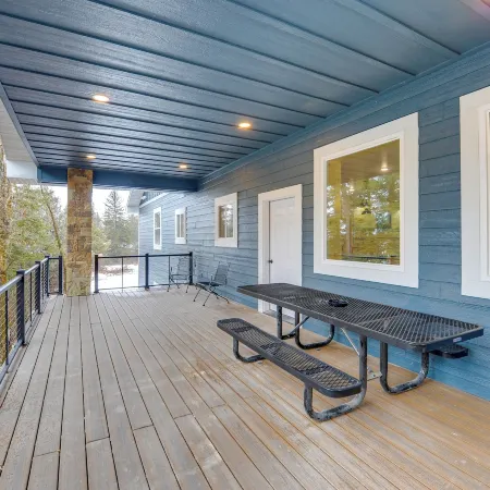 Mountain Retreat By the River: Star Valley Getaway