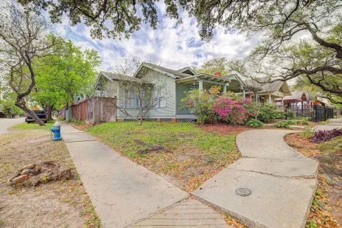 位於伍德蘭高地的寵物友好花園開間！