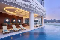 voco Scenia Bay Nha Trang by IHG - Infinity Pools