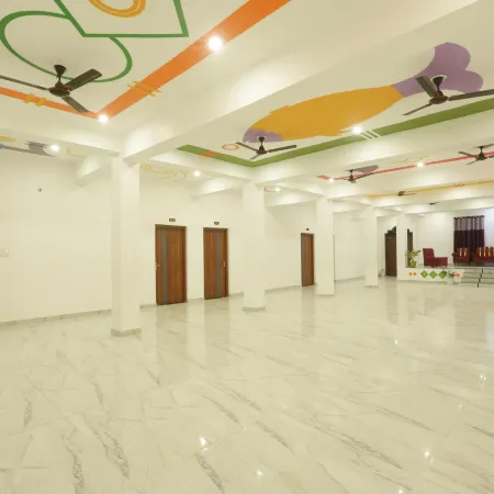 Hotel The Viraj Palace