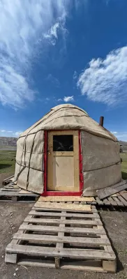 Visit Kel-Suu Yurt Camp - 3-Star