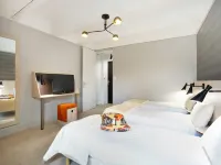 Stylish Alpine Base With Workspace Hotels in Flaine