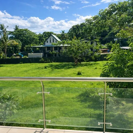 Seabeds 3 Bedroom Beachside Apartment Home