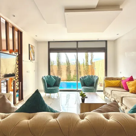 Villa with pool rooftop near Amelkis