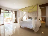 Toba Village Inn