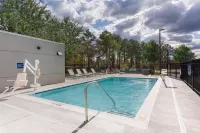 Tru by Hilton Ashland - Swimmingpools
