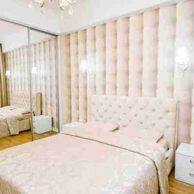Park & Lake Skyline 1BD flat Rooms