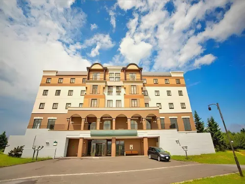 Furano Hops Hotel - parking