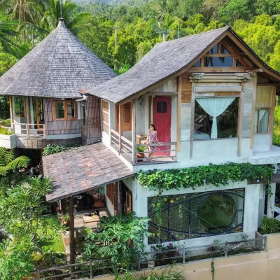 OMantra Home Bali Отели рядом с достопримечательностью «Водопад Секумпул»