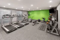 奧斯汀圓石城拉昆塔溫德姆套房飯店 - 健身房