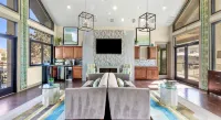 Landing Apartments Near Coomer Creek - 4-Star