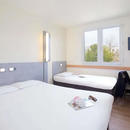 Ibis Budget Aubagne Paluds Agora