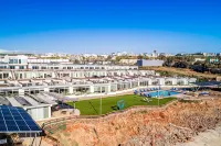 Bright Dog-Friendly Suite with Kitchenette, Heated Outdoor Pool, Hot Tub, Patio - Beach