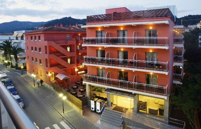 Tossa Beach Center