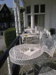 The Lamplighter Hotel