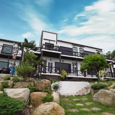 Namhae Molino Pension