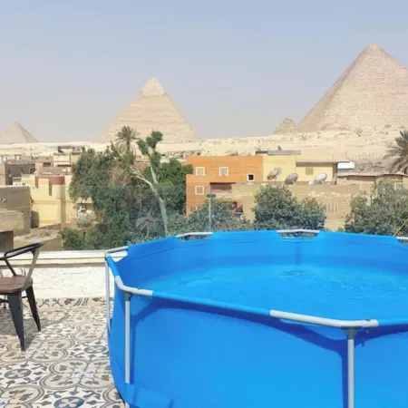3 Pyramids View Inn