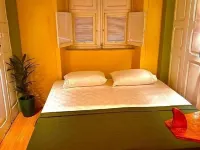 Cocos Hostel Rio Hotels near Leblon