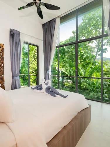 รูปภาพของSeaview pool villa with maid on Kamala hills