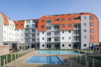 Holiday Suites Zeebrugge - ที่มีสระว่ายน้ำ